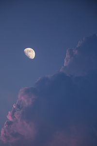 Preview wallpaper full moon, moon, clouds, sky