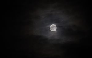 Preview wallpaper full moon, moon, clouds, night, bw