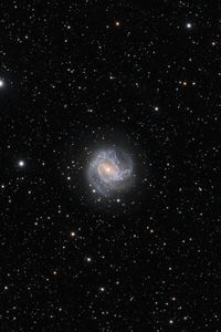 Preview wallpaper galaxy, messier 83, space, star, dark