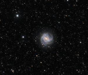 Preview wallpaper galaxy, messier 83, space, star, dark