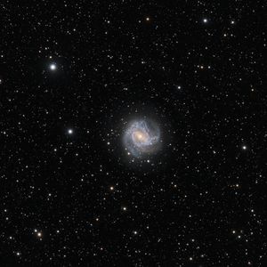 Preview wallpaper galaxy, messier 83, space, star, dark