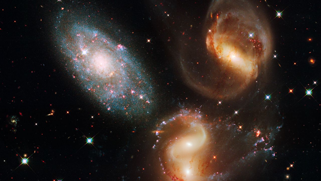 Wallpaper galaxy, universe, spirals, stars, cluster, telescope, hubble