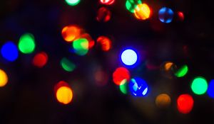 Preview wallpaper garland, bokeh, glare, colorful, dark