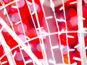 Preview wallpaper garland, bokeh, glare, light, red, macro