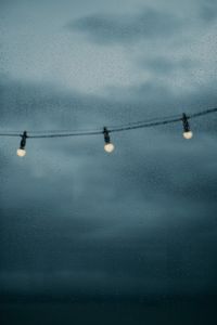 Preview wallpaper garland, bulbs, drops, wet, glass