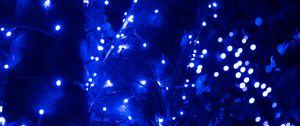 Preview wallpaper garland, glare, bokeh, blue, shine