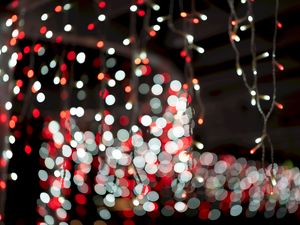 Preview wallpaper garland, glare, bokeh, light, circles, red, white