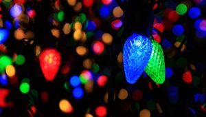 Preview wallpaper garland, light bulbs, colorful, dark, glow