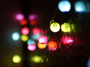 Preview wallpaper garland, light, colorful, dark