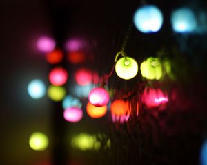 Preview wallpaper garland, light, colorful, dark