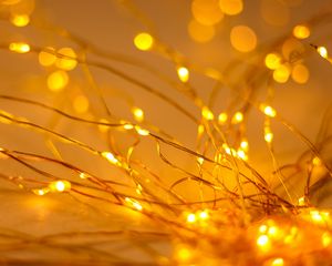 Preview wallpaper garland, lights, glow, light, yellow