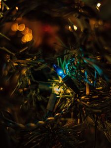 Preview wallpaper garland, tree, christmas, new year, glare, bokeh