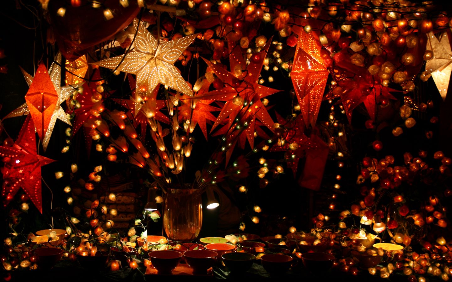 1440x900 Wallpaper garlands, decoration, christmas, decor, tableware