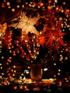 240x320 Wallpaper garlands, decoration, christmas, decor, tableware
