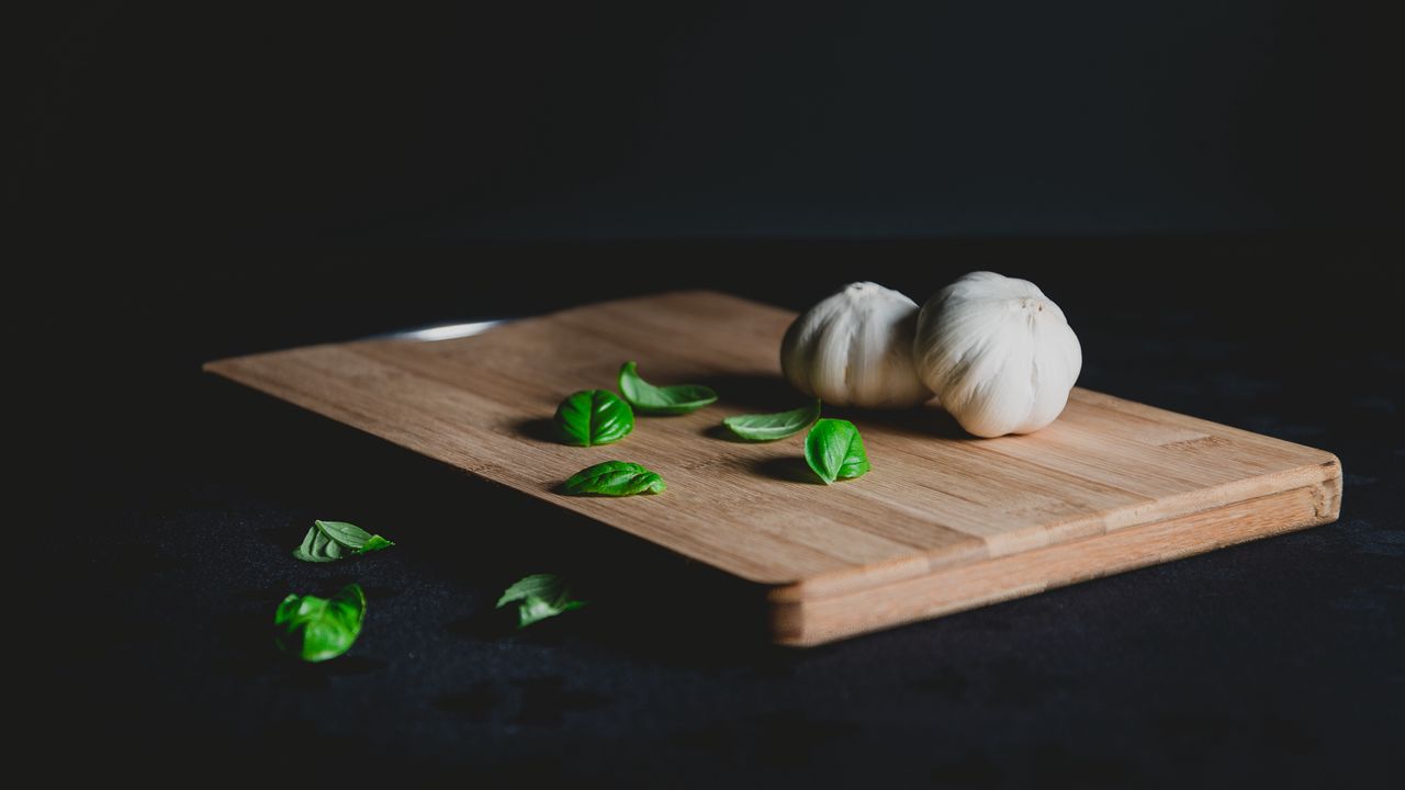 Wallpaper garlic, basil, cutting board, vegetables