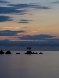 Preview wallpaper gate, rocks, sea, clouds