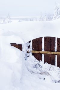 Preview wallpaper gate, snow, winter, fence