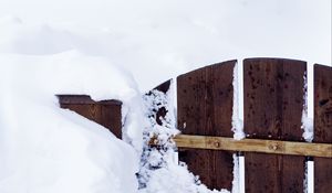 Preview wallpaper gate, snow, winter, fence