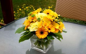 Preview wallpaper gerbera, calla lilies, flowers, yellow flower, composition