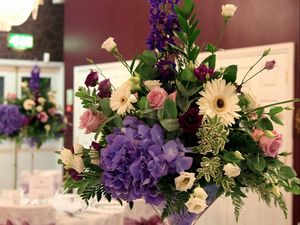 Preview wallpaper gerbera, roses, lisianthus russell, hydrangea, catering, decorations