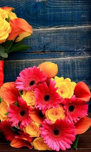 Preview wallpaper gerberas, calla lilies, roses, bouquets, three, decoration, table, tree