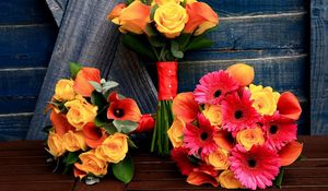 Preview wallpaper gerberas, calla lilies, roses, bouquets, three, decoration, table, tree