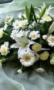 Preview wallpaper gerberas, carnations, lilies, gypsophila, composition, beautiful