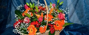 Preview wallpaper gerberas, roses, lilies, gypsophila, basket, composition, fabric