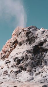 Preview wallpaper geyser, mountain, peak, spray, water