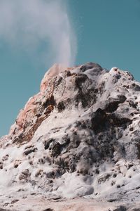 Preview wallpaper geyser, mountain, peak, spray, water