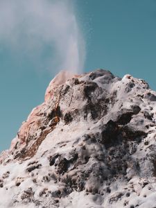 Preview wallpaper geyser, mountain, peak, spray, water