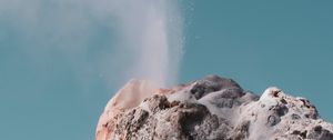 Preview wallpaper geyser, mountain, peak, spray, water