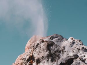 Preview wallpaper geyser, mountain, peak, spray, water