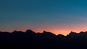 Preview wallpaper gibsons, canada, mountains, sea, shore, skyline, sunset