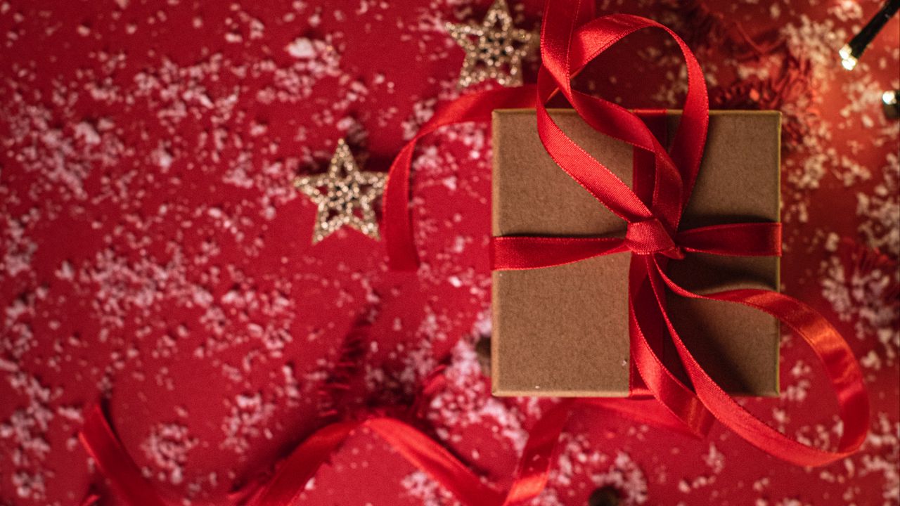 Wallpaper gift, box, ribbon, stars, snow, holiday