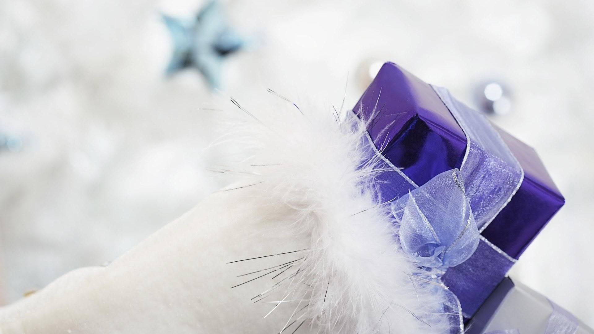 1920x1080 Wallpaper gift, ribbon, feathers, holiday