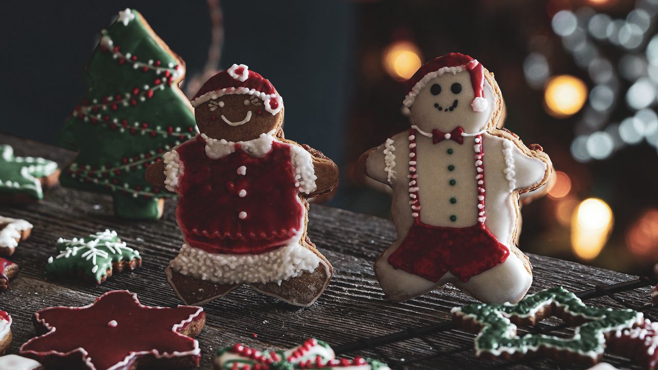 Wallpaper gingerbread, cookies, figurines, christmas, new year, holiday