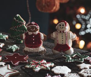 Preview wallpaper gingerbread, cookies, figurines, christmas, new year, holiday