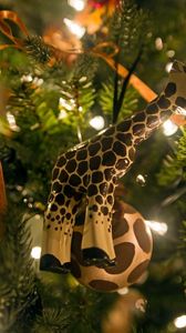 Preview wallpaper giraffe, tree, gifts, new year