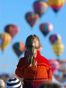 Preview wallpaper girl, air balloons, flight, blur, sky