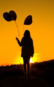 Preview wallpaper girl, balloons, silhouettes, sunset