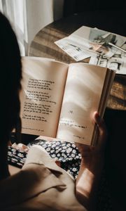 Preview wallpaper girl, book, text, words