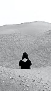 Preview wallpaper girl, bw, sand, hills