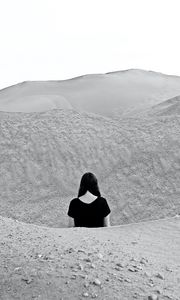 Preview wallpaper girl, bw, sand, hills