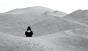 Preview wallpaper girl, bw, sand, hills