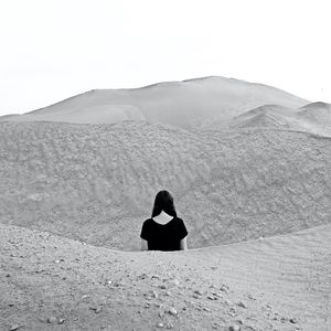 Preview wallpaper girl, bw, sand, hills