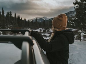 Preview wallpaper girl, car, view, mountains, landscape