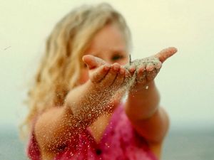 Preview wallpaper girl, child, sand, arms