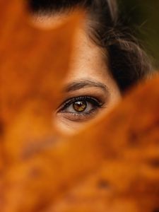 Preview wallpaper girl, eye, glance, brown