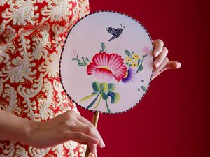 Preview wallpaper girl, hand, kimono, fan, patterns
